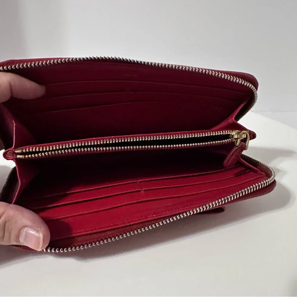 Fair Condition Prada wallet orangey/redish needs some work - Picture 5 of 14
